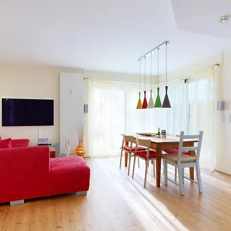 Lägenhet Strandnahe Mit 2 Schlafzimmern Und Terrasse, Am Kurpark, Binz