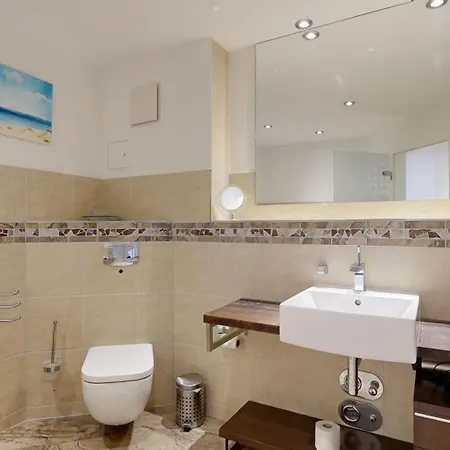 Am Kurpark * بينز