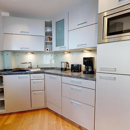 Strandnahe Mit 2 Schlafzimmern Und Terrasse, Am Kurpark, Lägenhet