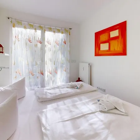 Lägenhet Strandnahe Mit 2 Schlafzimmern Und Terrasse, Am Kurpark, *