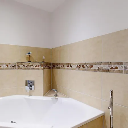 Apartamento Strandnahe Mit 2 Schlafzimmern Und Terrasse, Am Kurpark, Binz