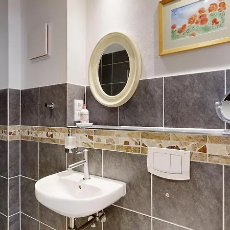 Apartamento Strandnahe Mit 2 Schlafzimmern Und Terrasse, Am Kurpark, *